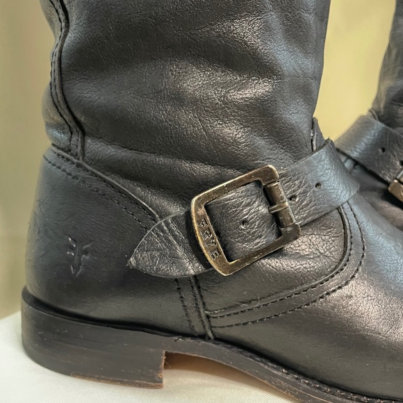 FRYE Veronica Black Leather mid-calf Pull On Engineers Boots - Picture 10 of 12
